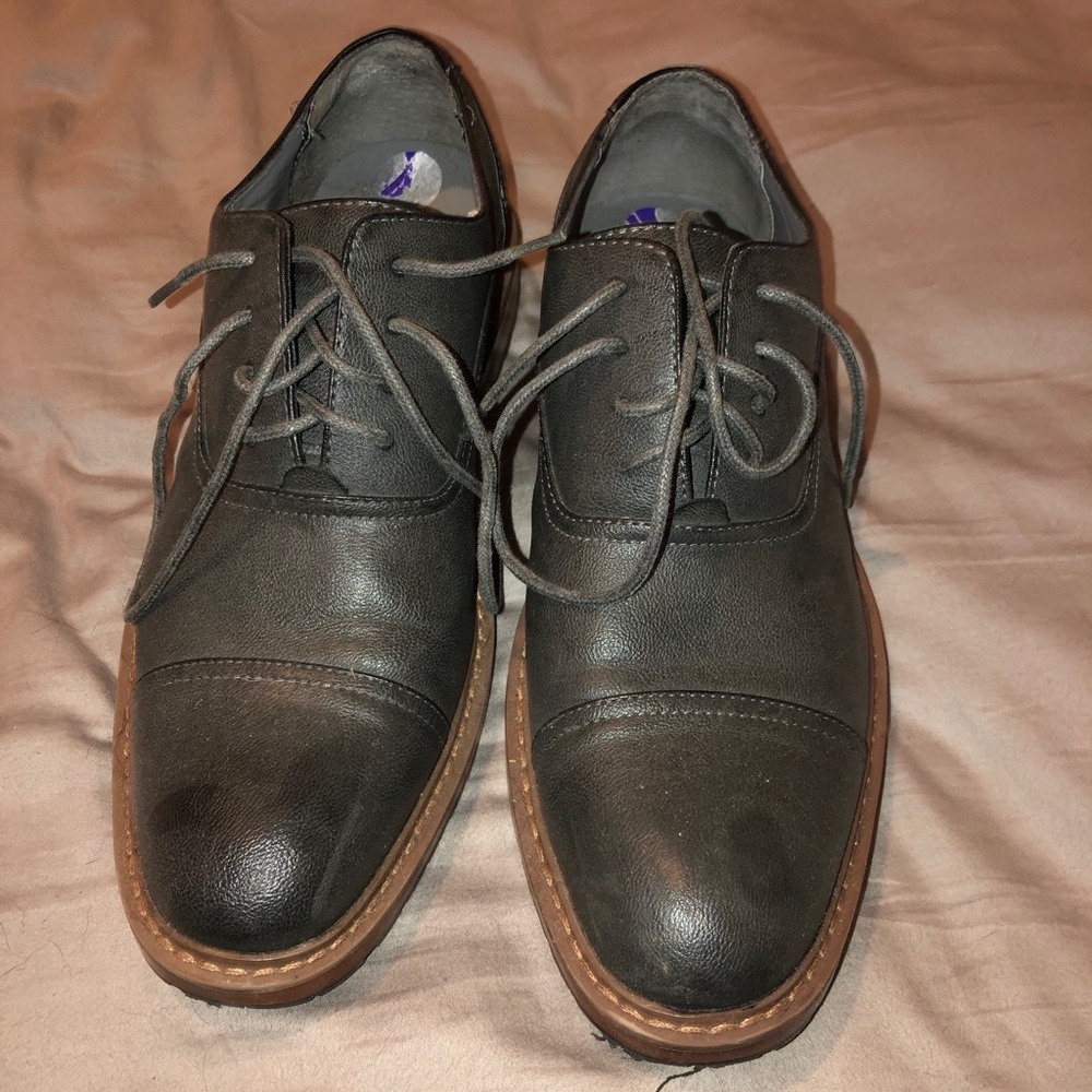 Perry Ellis dress shoes